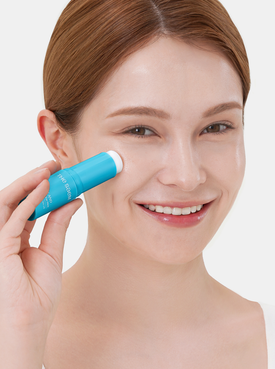 THE SAEM Iceland Hydrating Eye Stick Koan Beauty